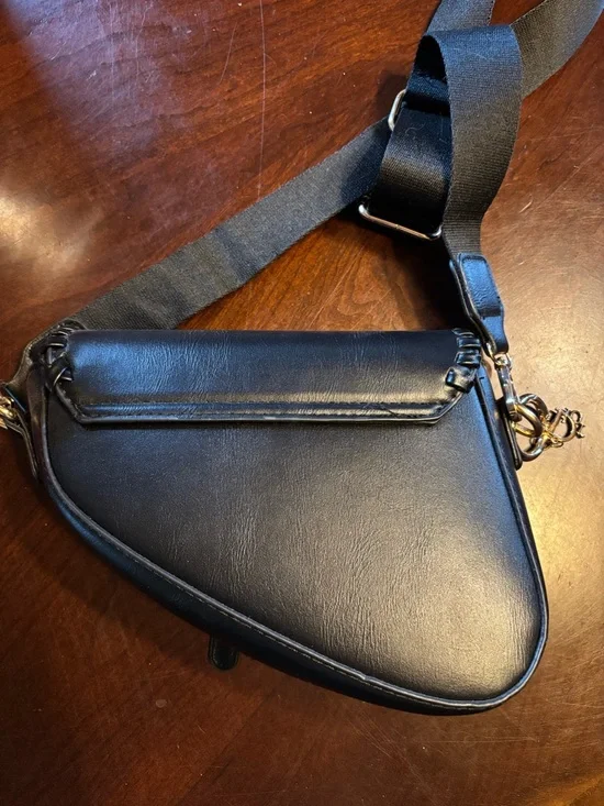 Upcycled Inspired Crossbody Saddle Bag - Picture 5 of 10